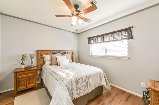 3022 Warbler Lane, Humble, TX 77396