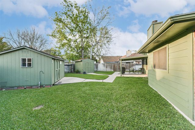 3022 Warbler Lane, Humble, TX 77396