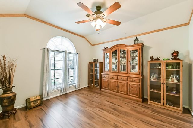 3022 Warbler Lane, Humble, TX 77396