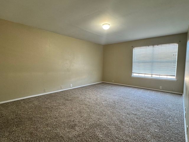 3305 Bent Creek Drive, Denton, TX 76210