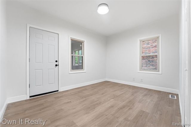 17527 Stoepel Street, Detroit, MI 48221