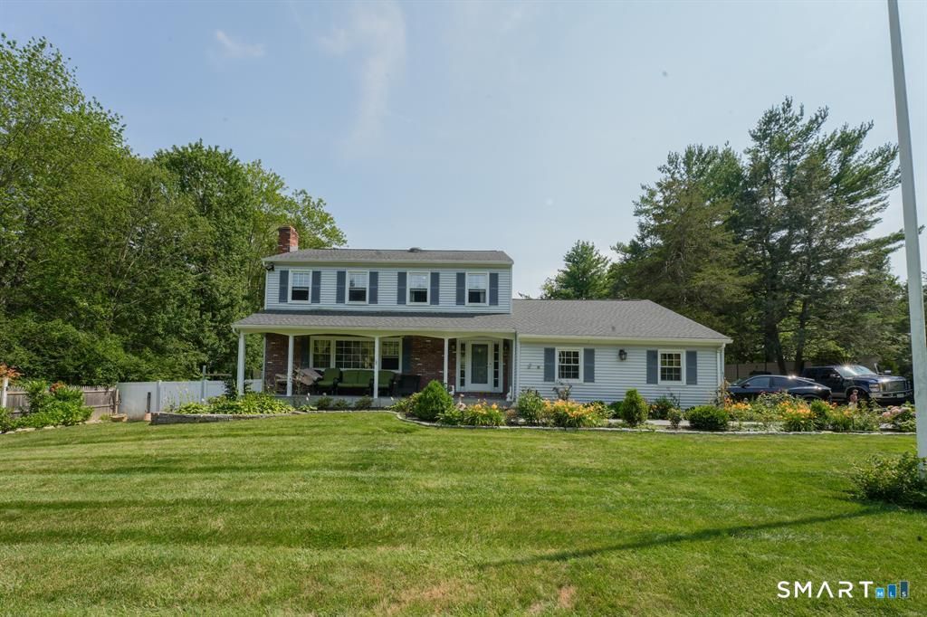 22 Standish Road, New Milford, CT 06776