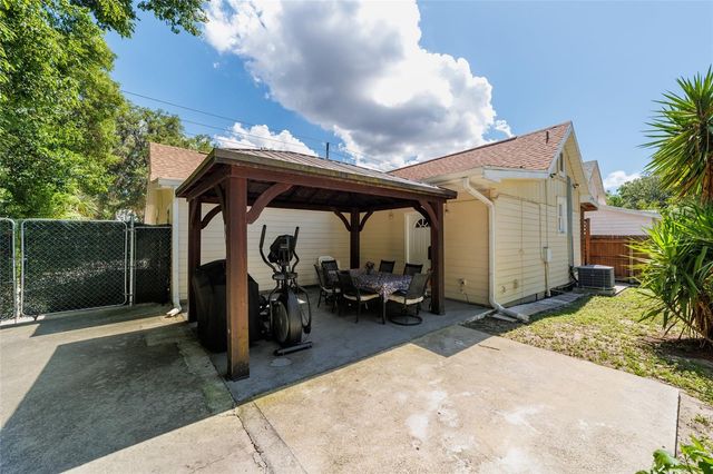 20693 WALNUT STREET, Dunnellon, FL 34431