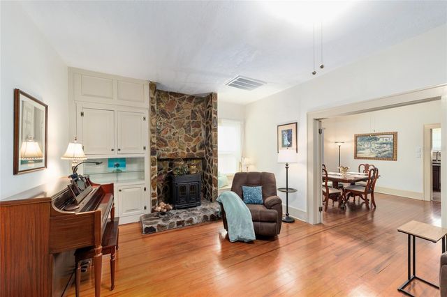 20693 WALNUT STREET, Dunnellon, FL 34431