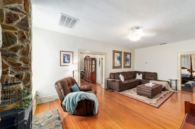 20693 WALNUT STREET, Dunnellon, FL 34431