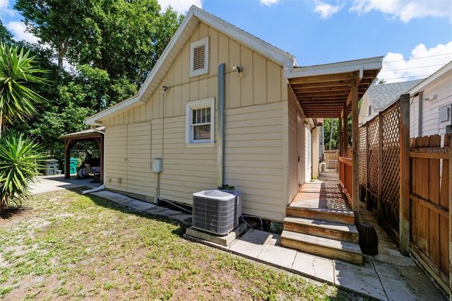 20693 WALNUT STREET, Dunnellon, FL 34431