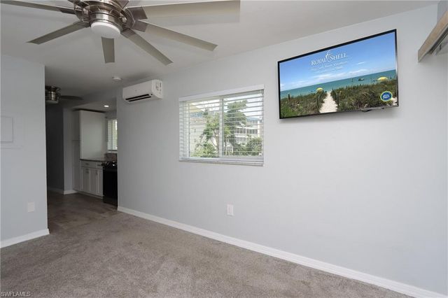 8109 Country RD # 201, Fort Myers, FL 33919