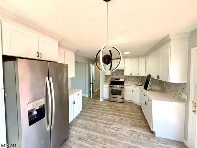 35 Fiat Ave, Woodbridge Twp., NJ 08830