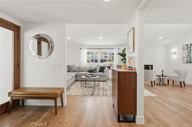 4515 Park Livorno, Calabasas, CA 91302