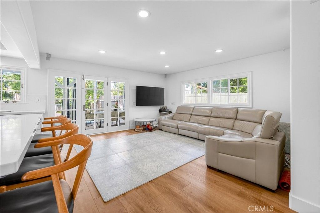 Image 15 of property listing at 4515 Park Livorno, Calabasas, CA 91302