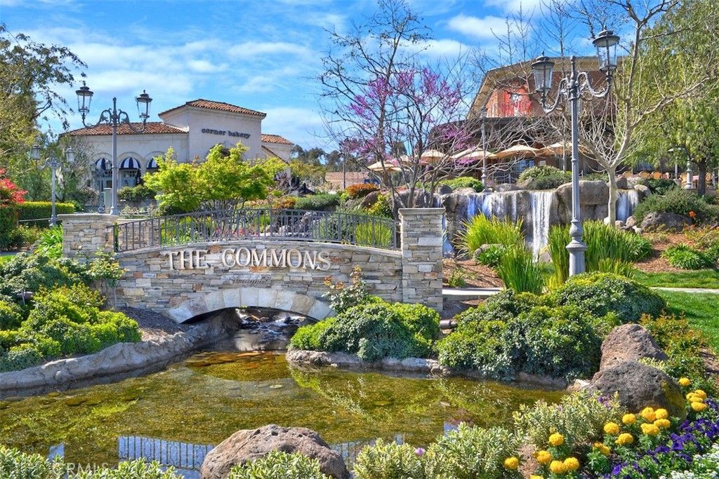 Image 27 of property listing at 4515 Park Livorno, Calabasas, CA 91302