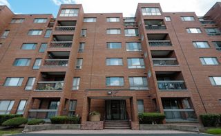 701 Forum Square 106, Glenview, IL 60025