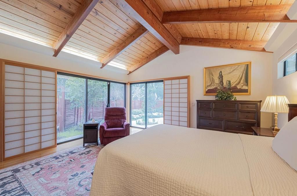 Image 25 of property listing at 25207 Casiano Drive, Salinas, CA 93908