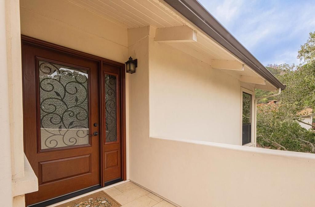 Image 4 of property listing at 25207 Casiano Drive, Salinas, CA 93908