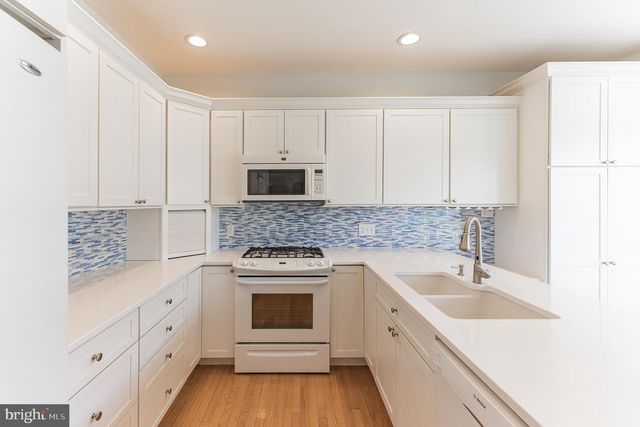 5 CORNERSTONE CT, Doylestown, PA 18901