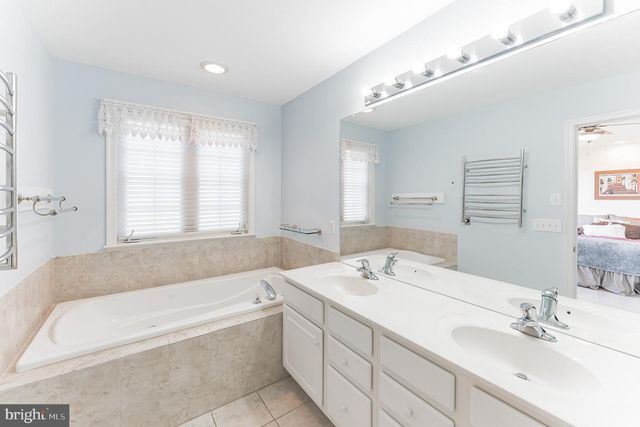 5 CORNERSTONE CT, Doylestown, PA 18901