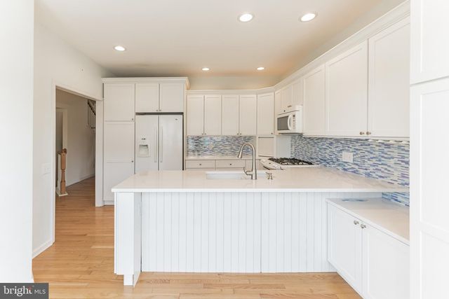 5 CORNERSTONE CT, Doylestown, PA 18901