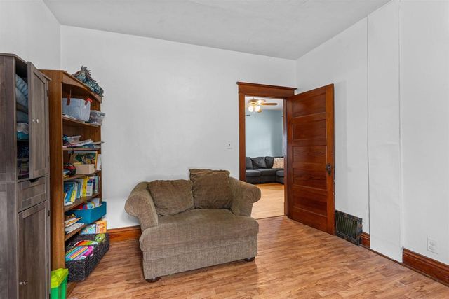 246 W 16TH AVENUE, Oshkosh, WI 54902