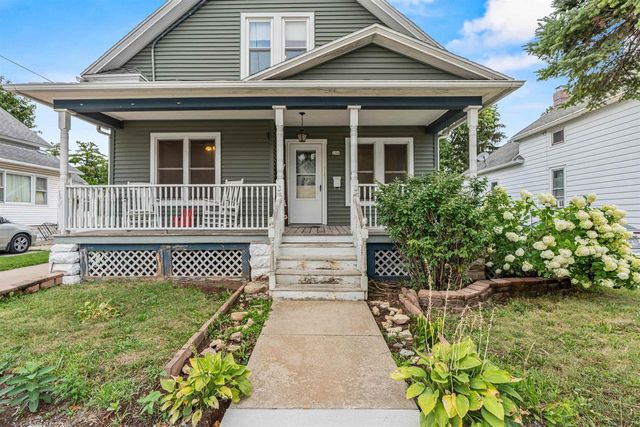 246 W 16TH AVENUE, Oshkosh, WI 54902