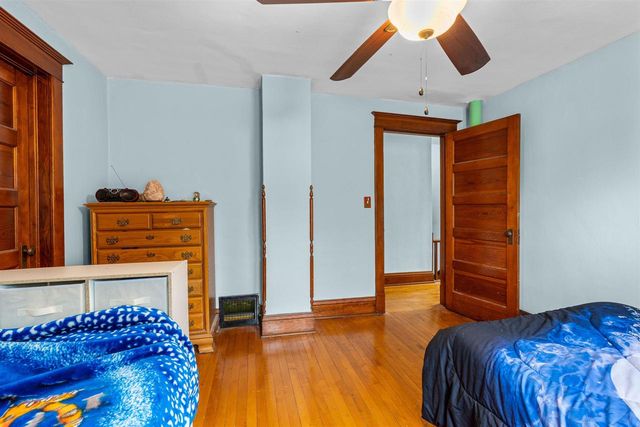 246 W 16TH AVENUE, Oshkosh, WI 54902