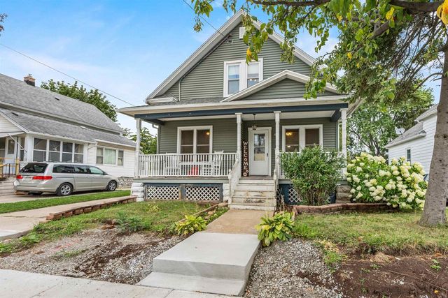 246 W 16TH AVENUE, Oshkosh, WI 54902