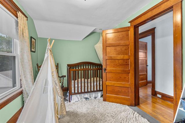 246 W 16TH AVENUE, Oshkosh, WI 54902