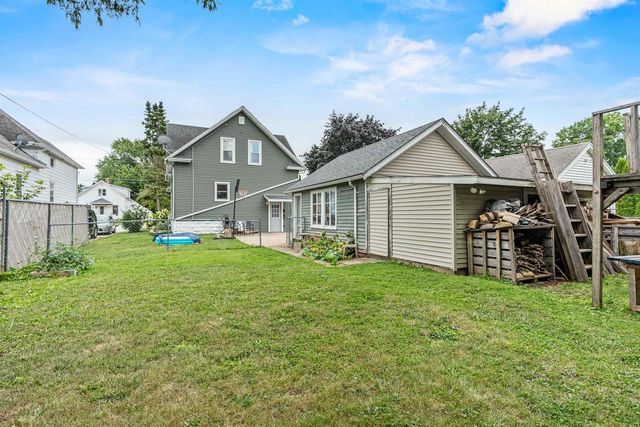 246 W 16TH AVENUE, Oshkosh, WI 54902