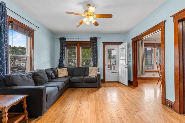 246 W 16TH AVENUE, Oshkosh, WI 54902