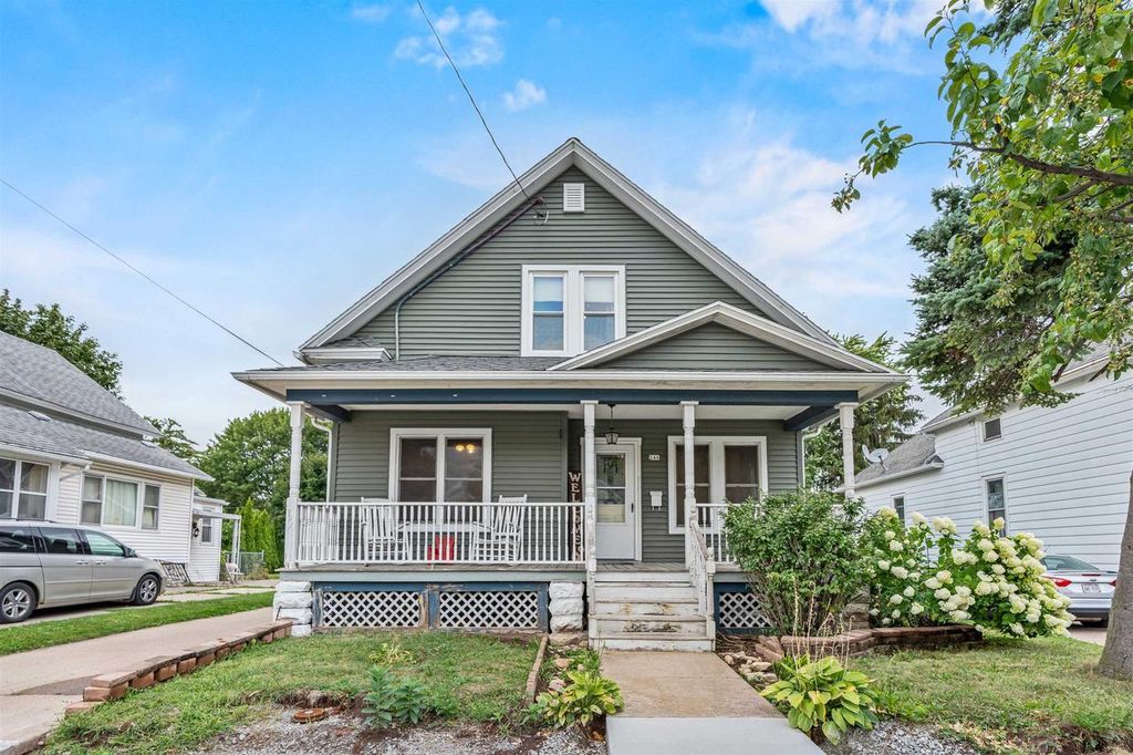 246 W 16TH AVENUE, Oshkosh, WI 54902