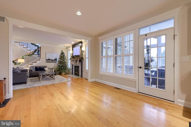 307 BOWYER LN, Lititz, PA 17543