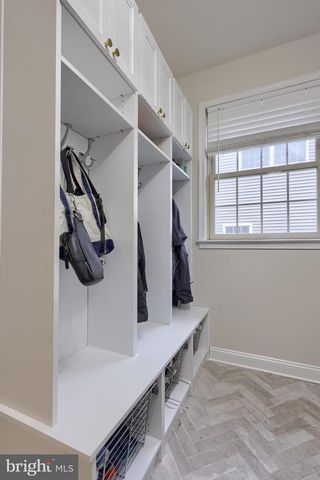 307 BOWYER LN, Lititz, PA 17543