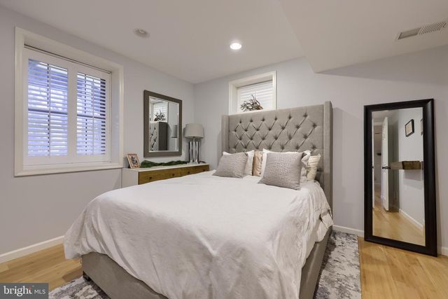 307 BOWYER LN, Lititz, PA 17543