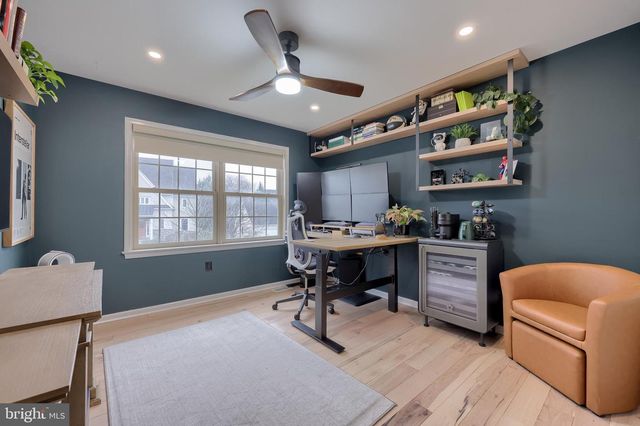 307 BOWYER LN, Lititz, PA 17543