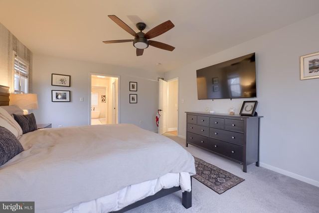 307 BOWYER LN, Lititz, PA 17543