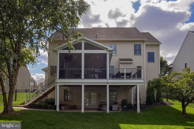 307 BOWYER LN, Lititz, PA 17543