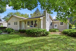 6055 Westbrook Road, Golden Valley, MN 55422