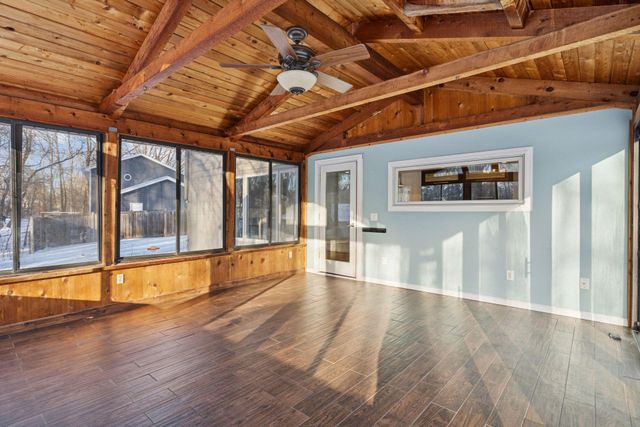 13124 April Lane, Minnetonka, MN 55305