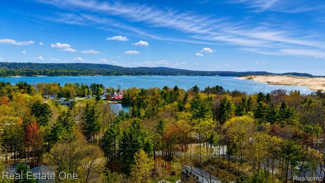 1961 N Beechwood Drive, Golden Township, MI 49436