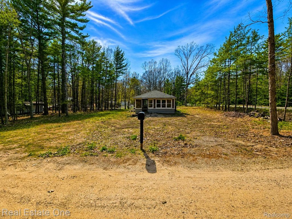 1961 N Beechwood Drive, Golden Township, MI 49436