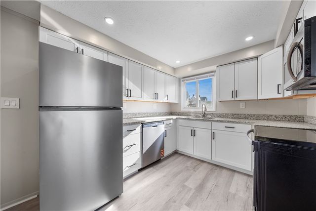 116 4th St, Mcdonald, PA 15057
