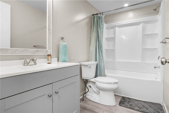 116 4th St, Mcdonald, PA 15057