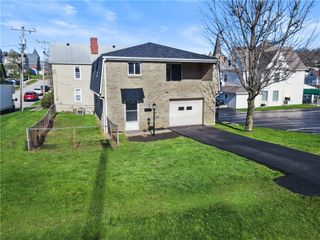116 4th St, Mcdonald, PA 15057