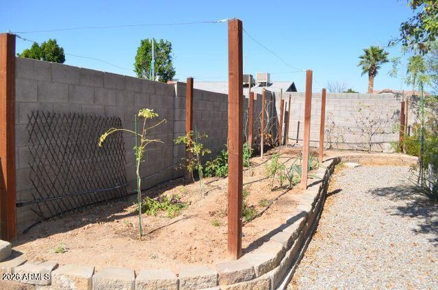 9614 W ECHO Lane, Peoria, AZ 85345