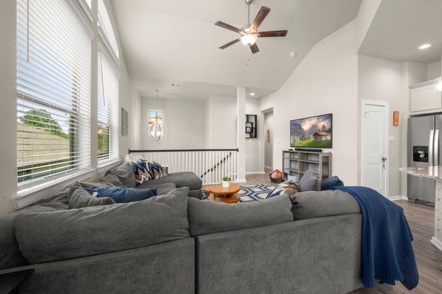 255 S Spotted Fern Drive, Montgomery, TX 77316