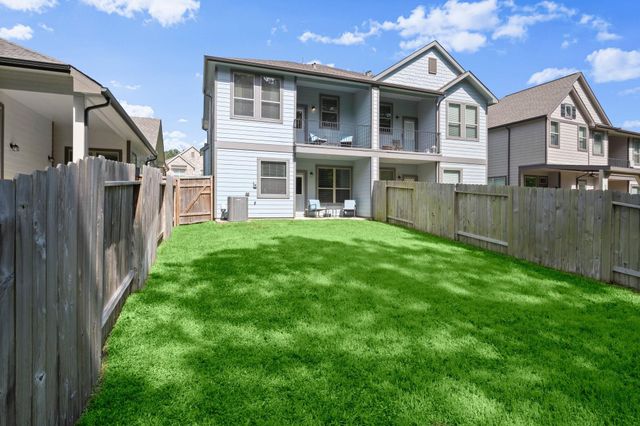 255 S Spotted Fern Drive, Montgomery, TX 77316