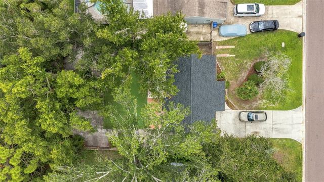 240 42ND AVENUE NE, St Petersburg, FL 33703