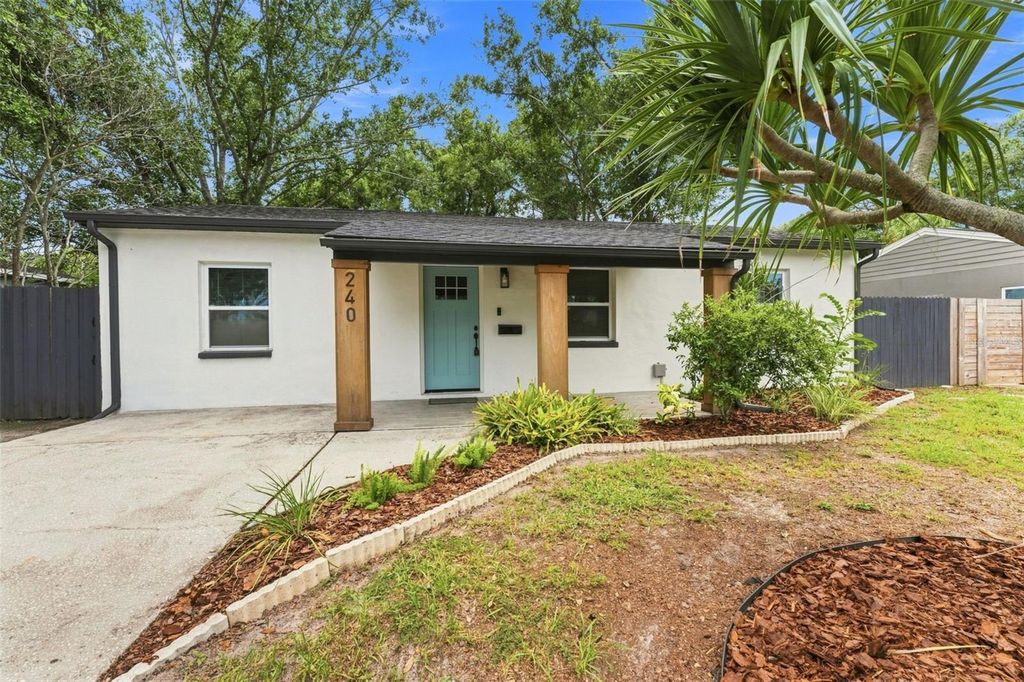 240 42ND AVENUE NE, St Petersburg, FL 33703
