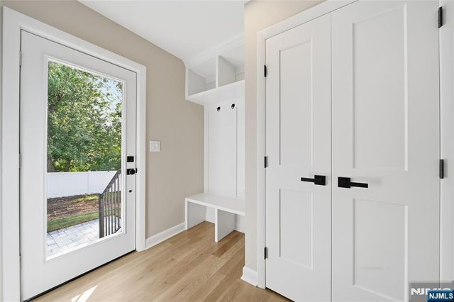 182 W Grand Avenue, Park Ridge, NJ 07656