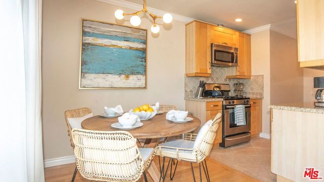 2101 Ocean Avenue 14, Santa Monica, CA 90405