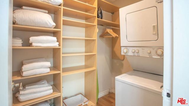 2101 Ocean Avenue 14, Santa Monica, CA 90405